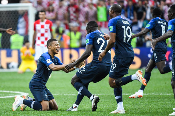 张的时刻背 张的时刻背